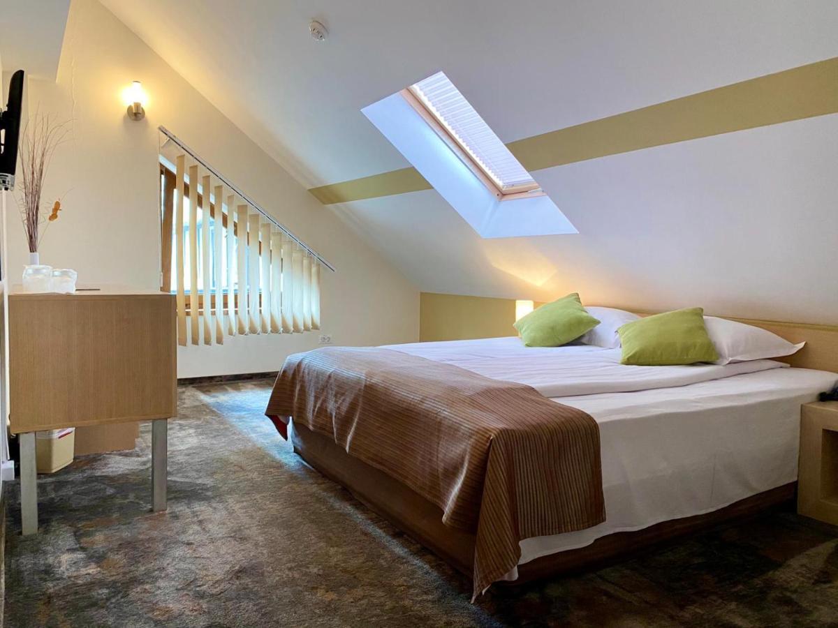 Hotel Escalade 포이아나브라소프 외부 사진