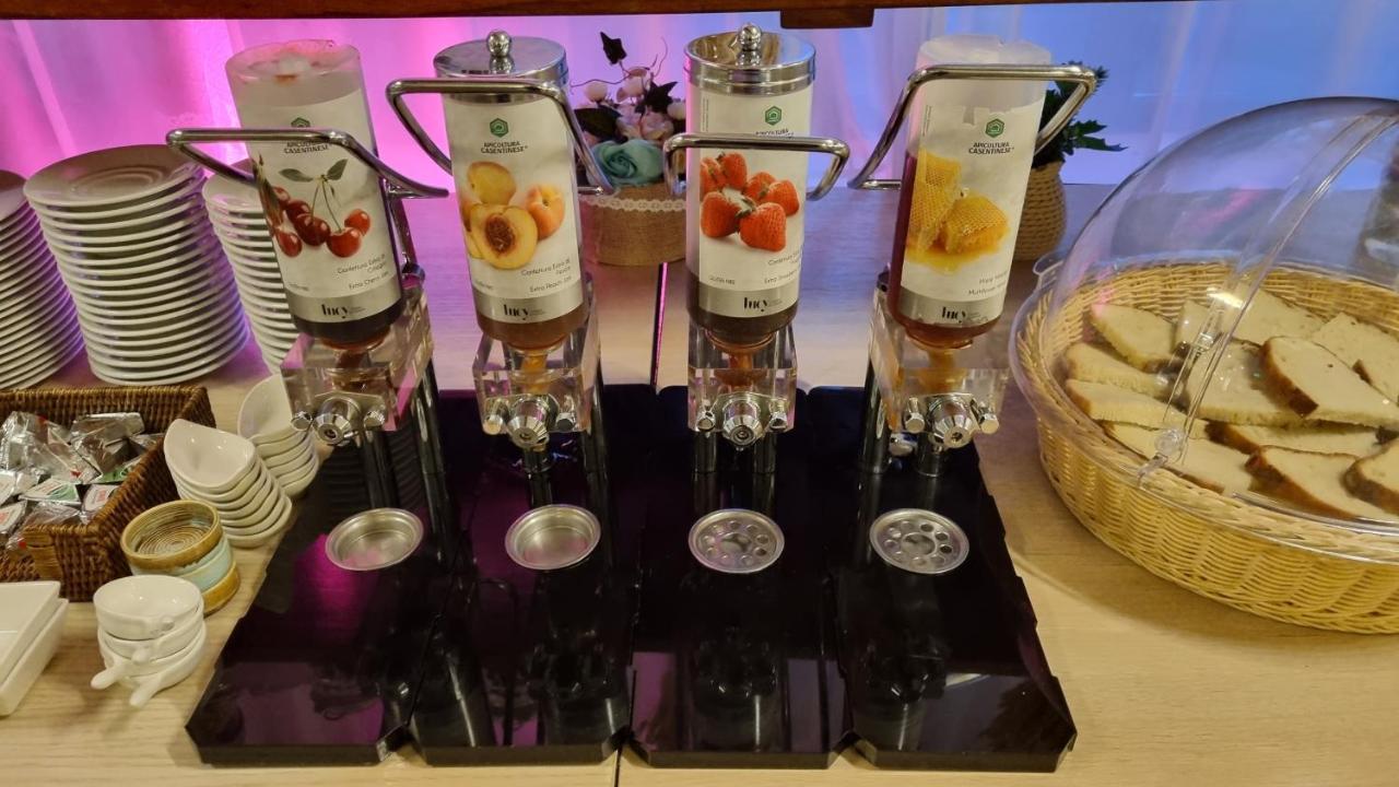 Hotel Escalade 포이아나브라소프 외부 사진